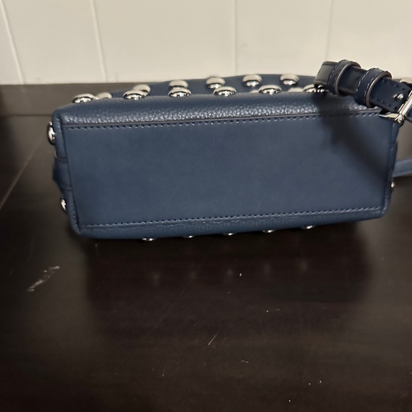 Michael Kors Blue Shoulder Bag with Silver Accents - Picture 5 of 5